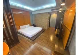 Duplex Design Suite Room