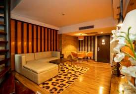 Duplex Design Suite Room